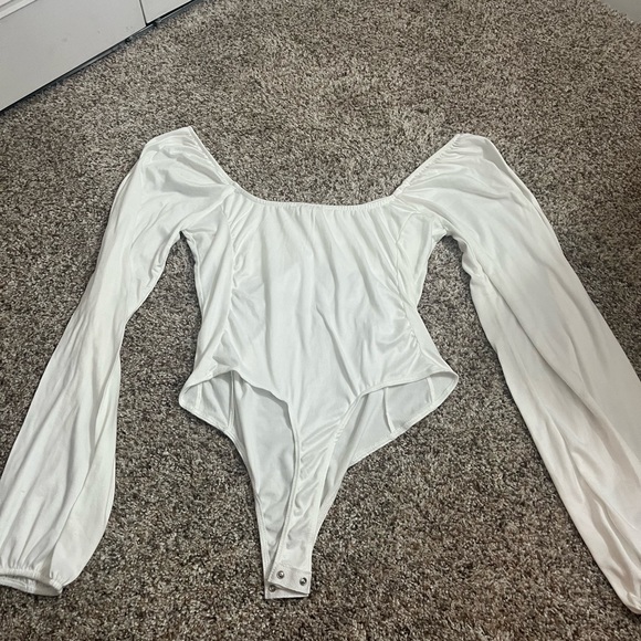 12th Tribe Tinsley White Ruched Bodysuit - Picture 4 of 5